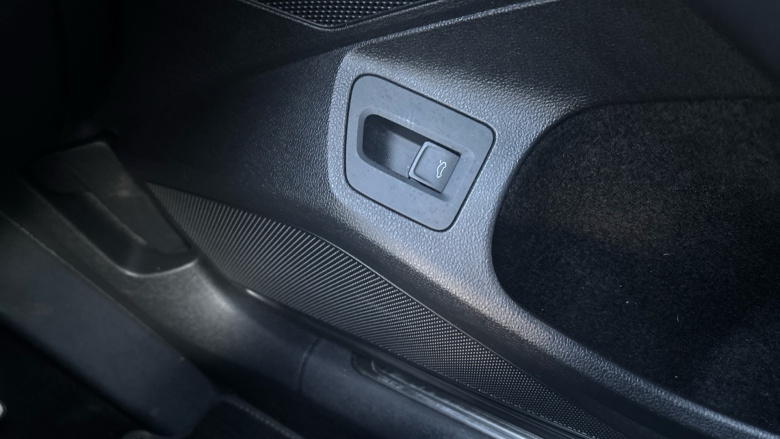 Volkswagen Passat 2.0 TDI EVO SCR R-Line 5dr DSG Diesel Estate